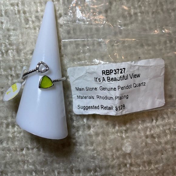Genuine Peridot Quartz - Picture 1 of 4